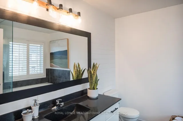 Additional image 28 of 236 Magurn Gate