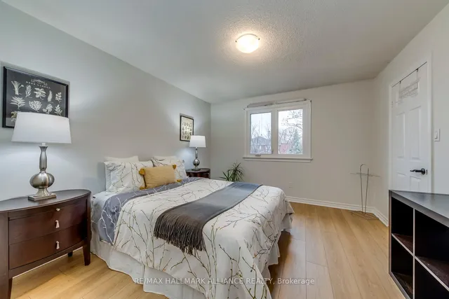 Additional image 35 of 2916 Sycamore St