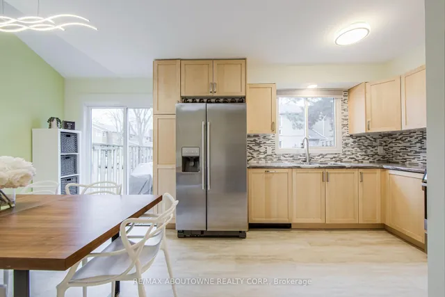 Additional image 15 of 2385 Woodward Ave Unit 33