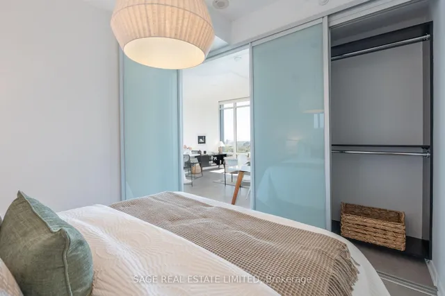 Additional image 8 of 88 Park Lawn Rd Unit 1601