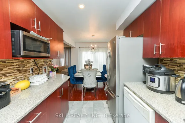 Additional image 13 of 7500 Goreway Dr Unit 92