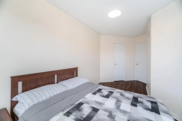 Additional image 27 of 1322 Mowat Lane