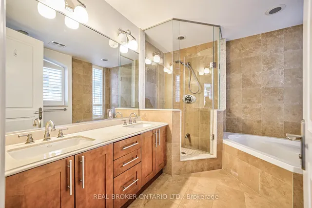 Additional image 33 of 761 Bay St Unit TH08