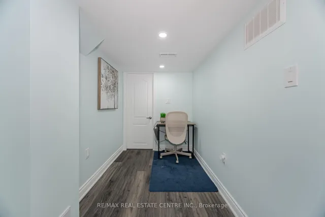 Additional image 43 of 48 Enford Cres