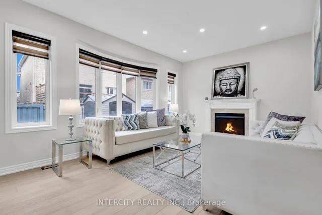 Additional image 14 of 98 Lola Cres