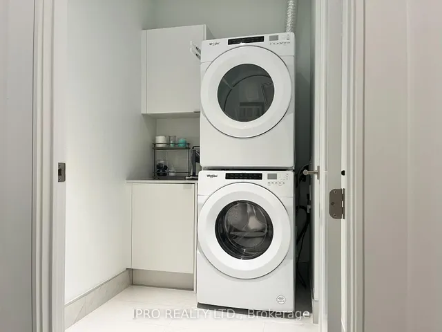 Additional image 22 of 455 Wellington St Unit 1002