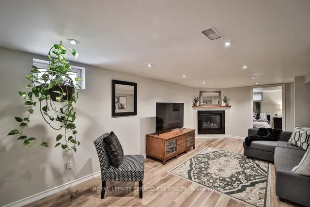 Additional image 19 of 79 Binswood Ave