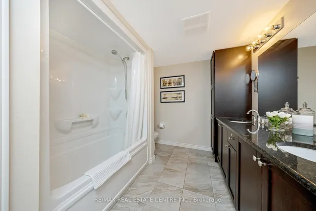 Additional image 16 of 1470 Main St Unit 109