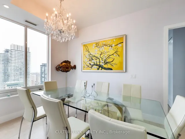 Additional image 10 of 35 Balmuto St Unit 4402