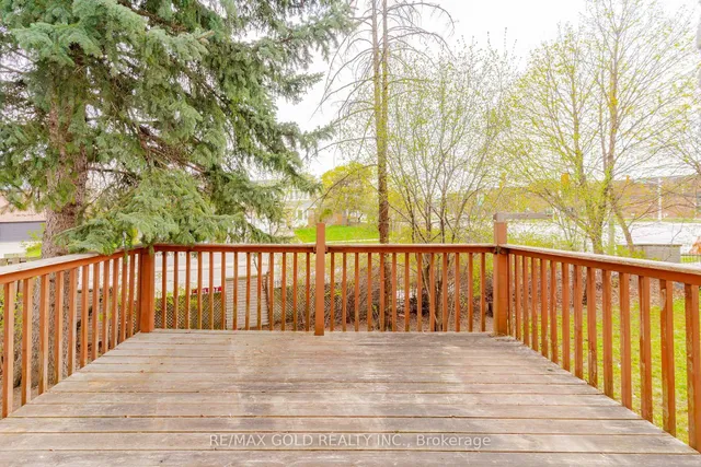 Additional image 37 of 76 Mayfair Cres