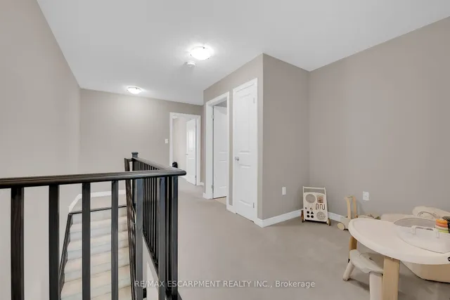 Additional image 31 of 137 Kinsman Dr