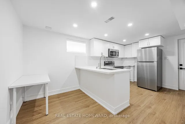 Additional image 23 of 10 Juliana Crt