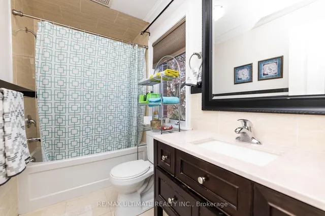 Additional image 30 of 134 Brownville Ave