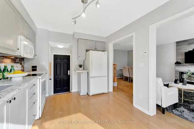 Additional image 10 of 646 Kerr Tr