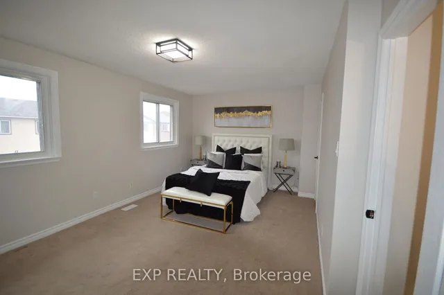 Additional image 10 of 18 Moregate Cres Unit 10