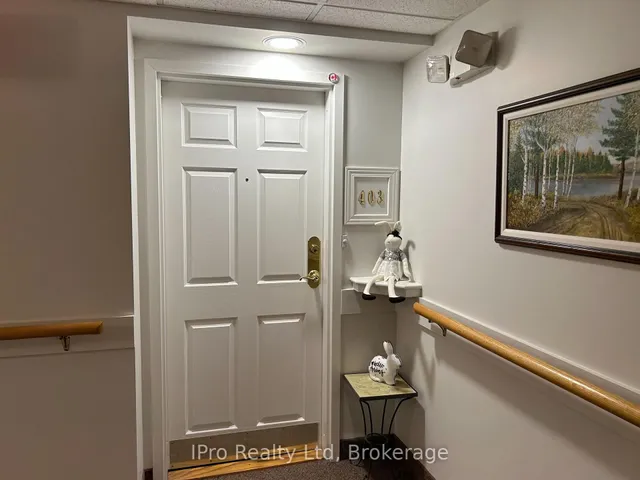 Additional image 3 of 137 Martin St Unit 403