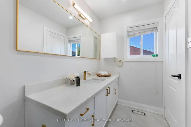 Additional image 33 of 11 Madronna Gdns