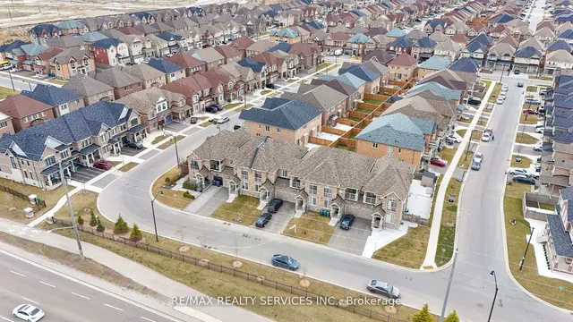Additional image 35 of 25 Enclave Tr