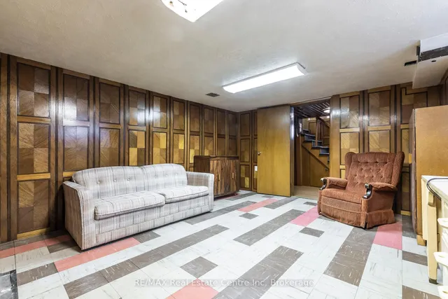 Additional image 32 of 100 Borden Ave