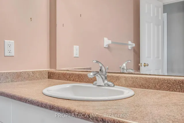 Additional image 32 of 294 Huck Cres