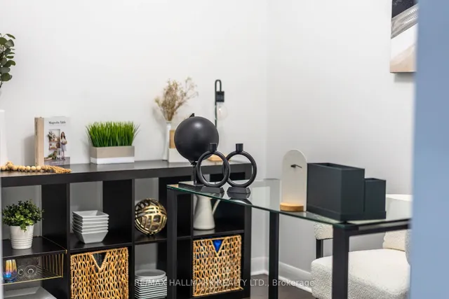 Additional image 10 of 375 King St Unit 1406