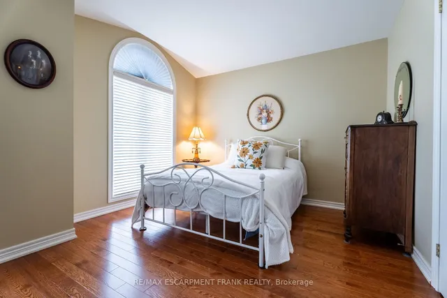 Additional image 8 of 345 Southcote Rd