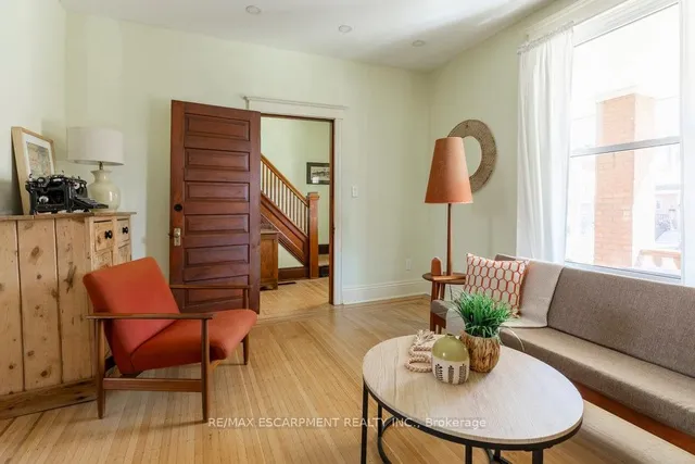 Additional image 11 of 24 Hyde Park Ave