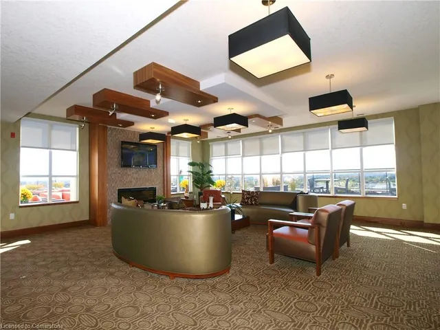 Additional image 35 of 112 Benton St Unit 710