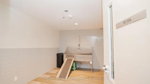 Additional image 32 of 65 Yorkland Blvd Unit 1001