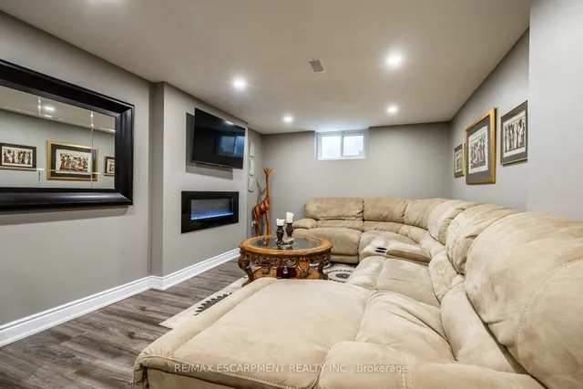 Additional image 29 of 19 East 44th St