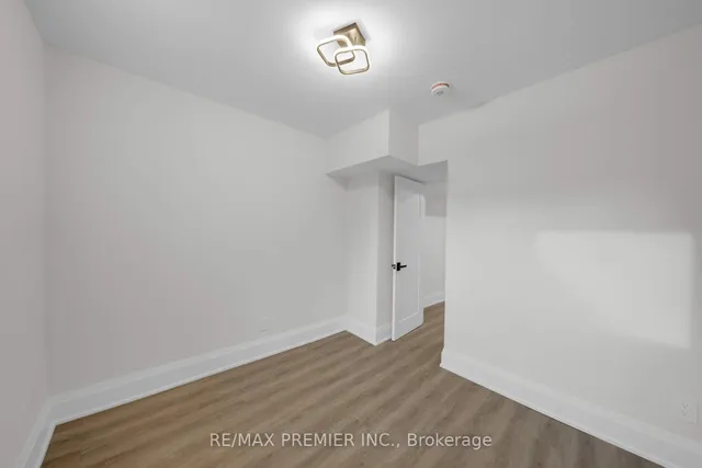 Additional image 37 of 388 Crawford St