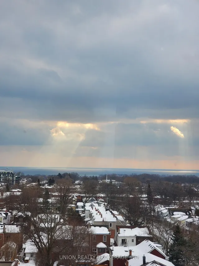 Additional image 28 of 2055 Danforth Ave Unit 802