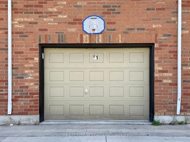 Additional image 49 of 81 Isaac Devins Blvd