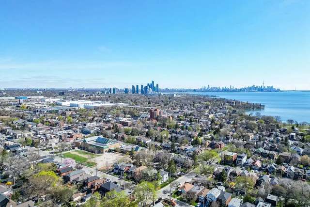 Additional image 39 of 50 Eighth St