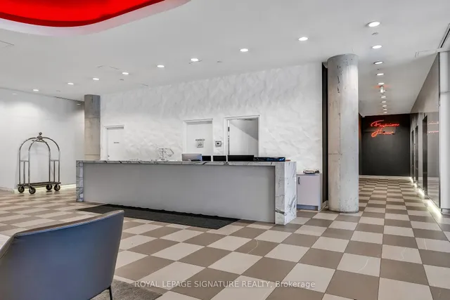 Additional image 3 of 461 Adelaide St Unit 916