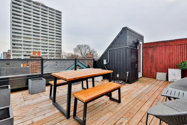 Additional image 35 of 126 Spadina Rd Unit 4