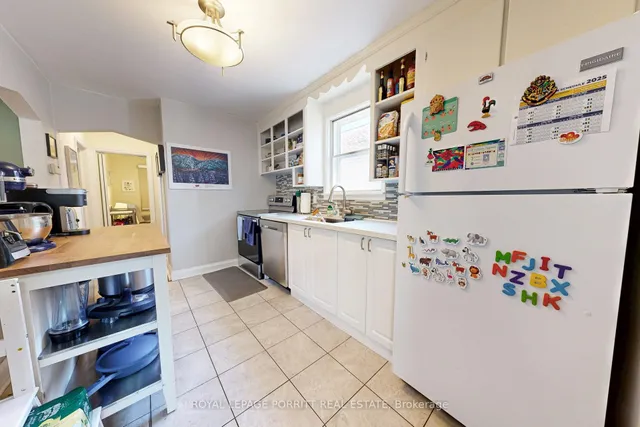 Additional image 8 of 217 Alderbrae Ave