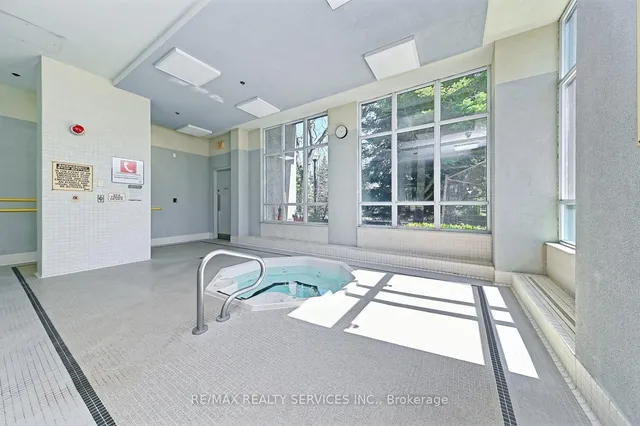 Additional image 40 of 38 Fontenay Crt Unit Suite 1309