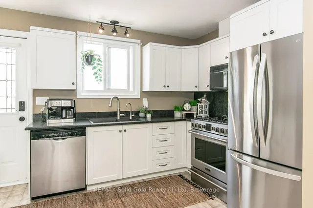 Additional image 13 of 235 Fergus Ave