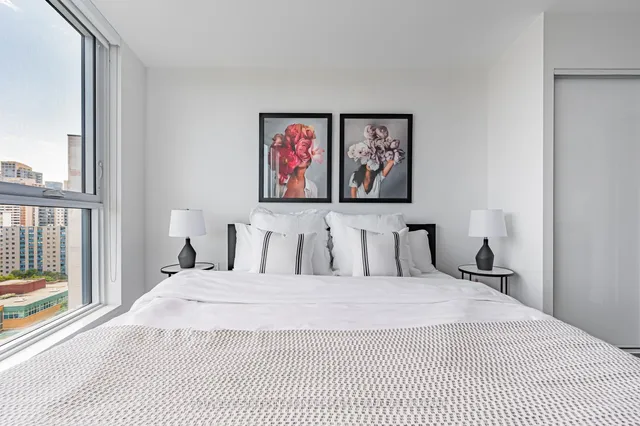 Additional image 10 of 585 Bloor St Unit 1418