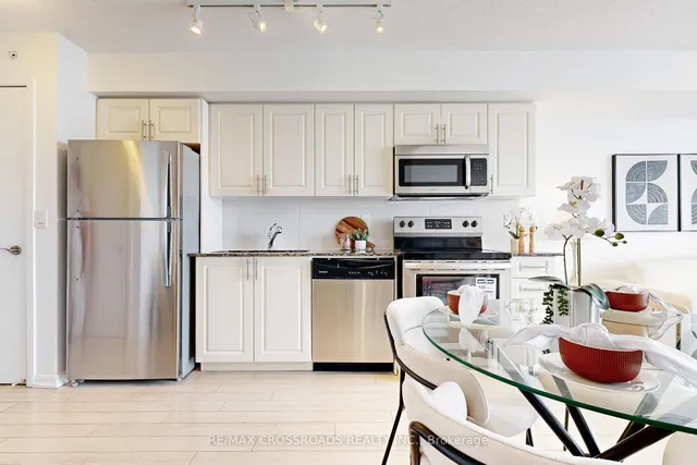 Additional image 11 of 3091 Dufferin St Unit 1402