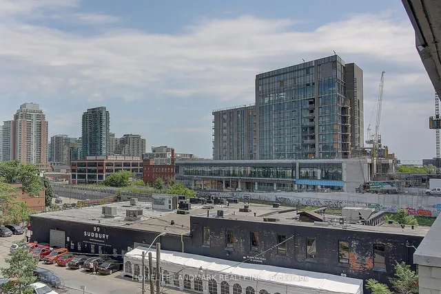 Additional image 3 of 36 lisgar St Unit 623e