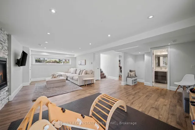 Additional image 37 of 454 Sparling Cres