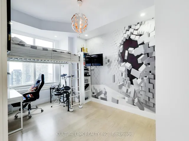 Additional image 23 of 35 Balmuto St Unit 4402