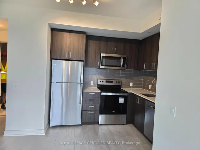 Additional image 18 of 8010 Derry Rd Unit 1003