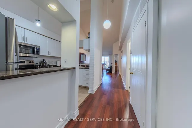 Additional image 10 of 103 Bristol Rd Unit 210