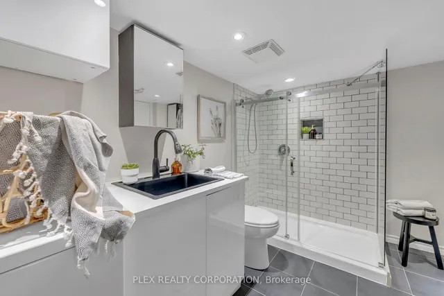 Additional image 22 of 52 Poucher St