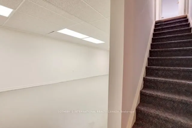 Additional image 32 of 3045 New St Unit 35