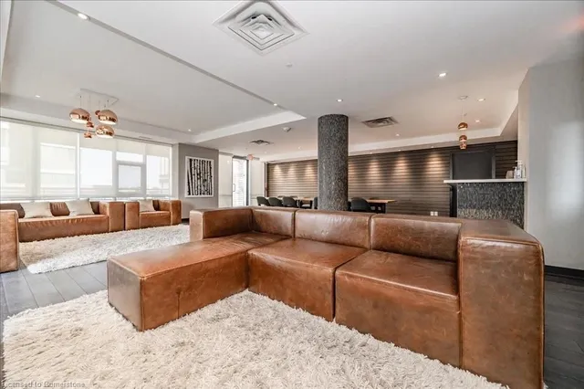 Additional image 35 of 85 Duke St Unit 1412