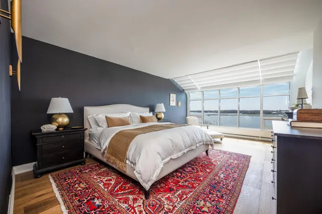 Additional image 15 of 460 Queens Quay Unit 903E